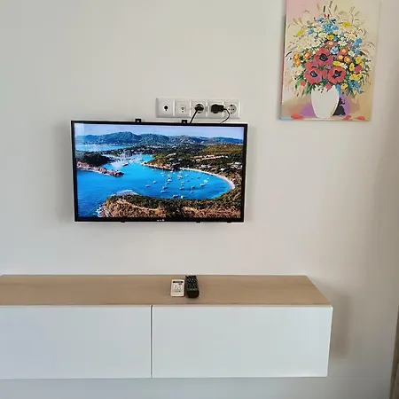 11 улица македония 33