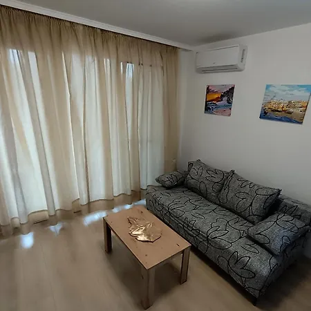 11 улица македония 33 Apartmán