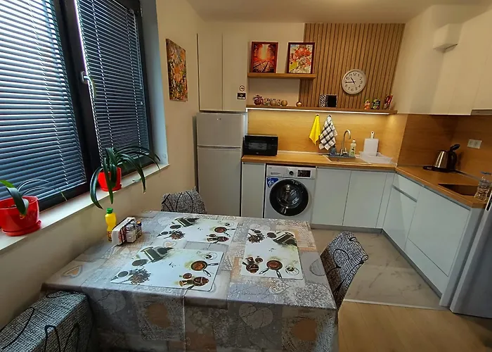 11 улица македония 33 * Gmina Pomorie